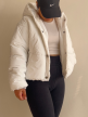 کاپشن-کراپ-Karen
